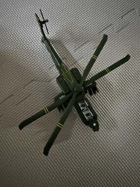 Maisto Tailwinds AH-64 Apache Diecast Helicopter US Army